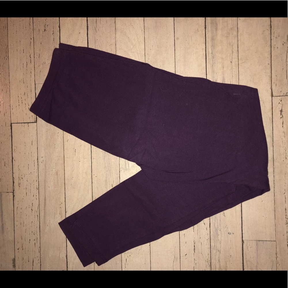 Purple fitted leggings